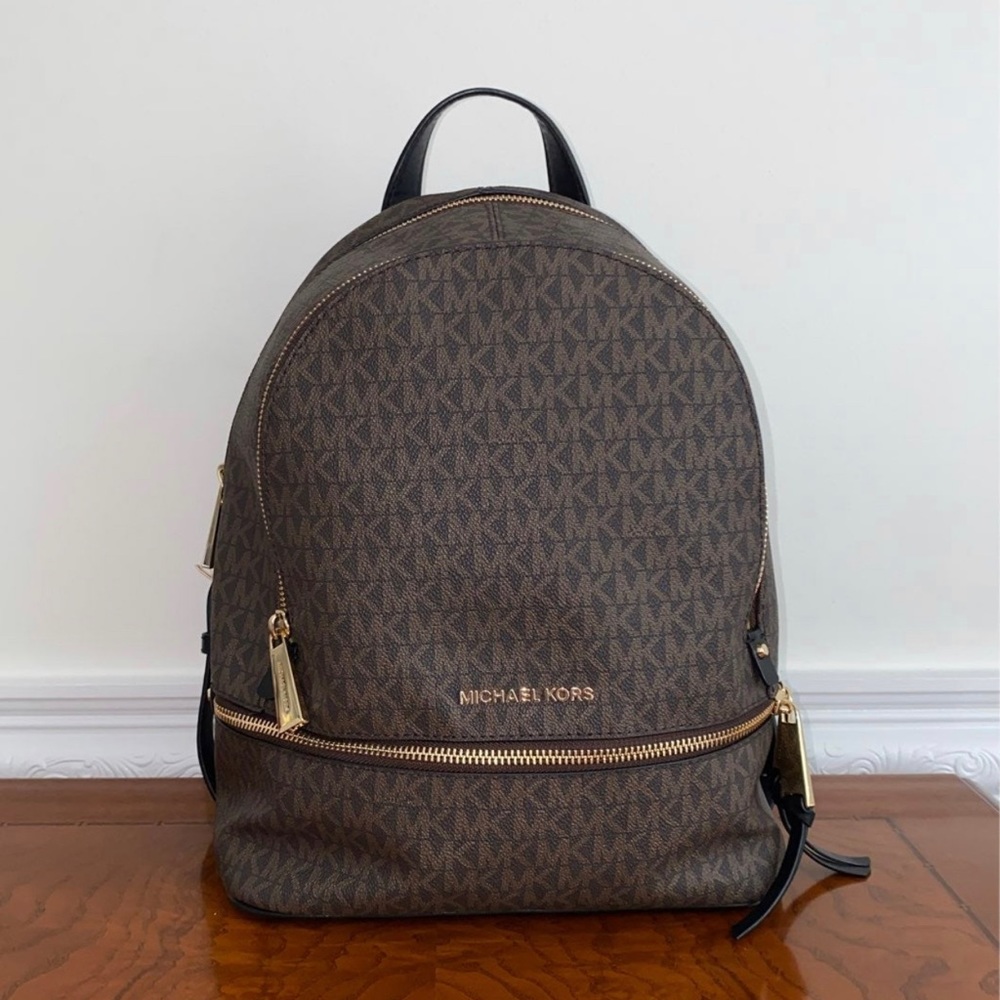 Michael Kors Rhea Signature Backpack